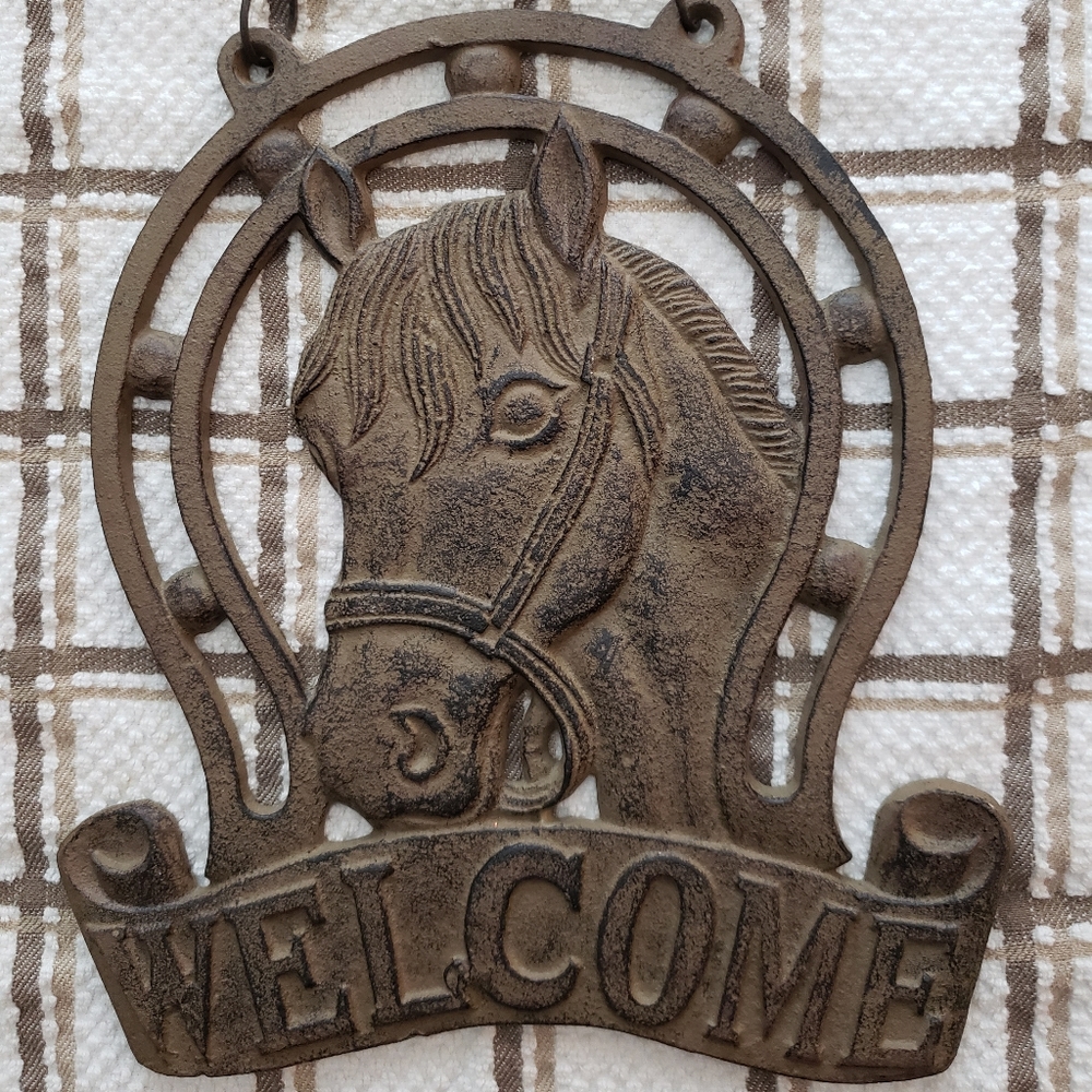 Cast Iron Horsehead Welcome Sign